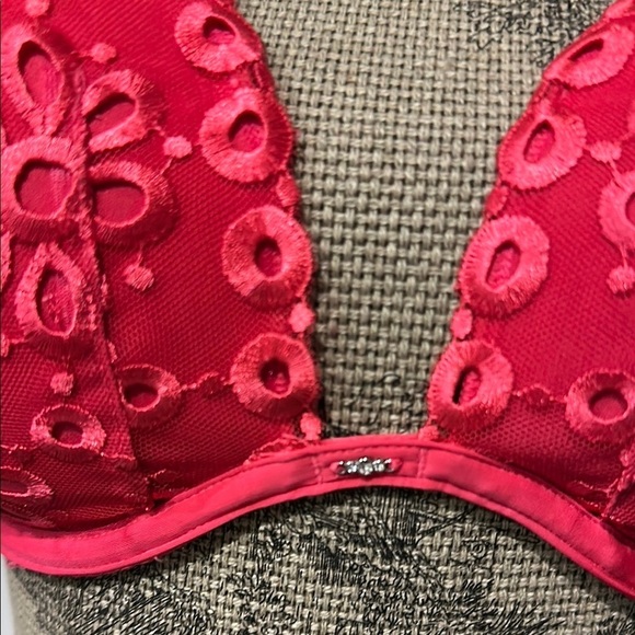 Victoria’s Secret Hot Pink eyelet Lace Padded Push up Bra Size 34DD - Picture 3 of 7